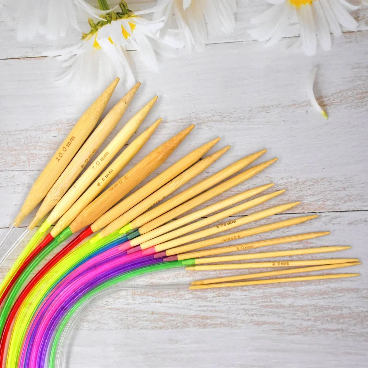 🎍 Set de 18 Aiguilles Circulaires en Bambou – 40 à 120 cm 💛