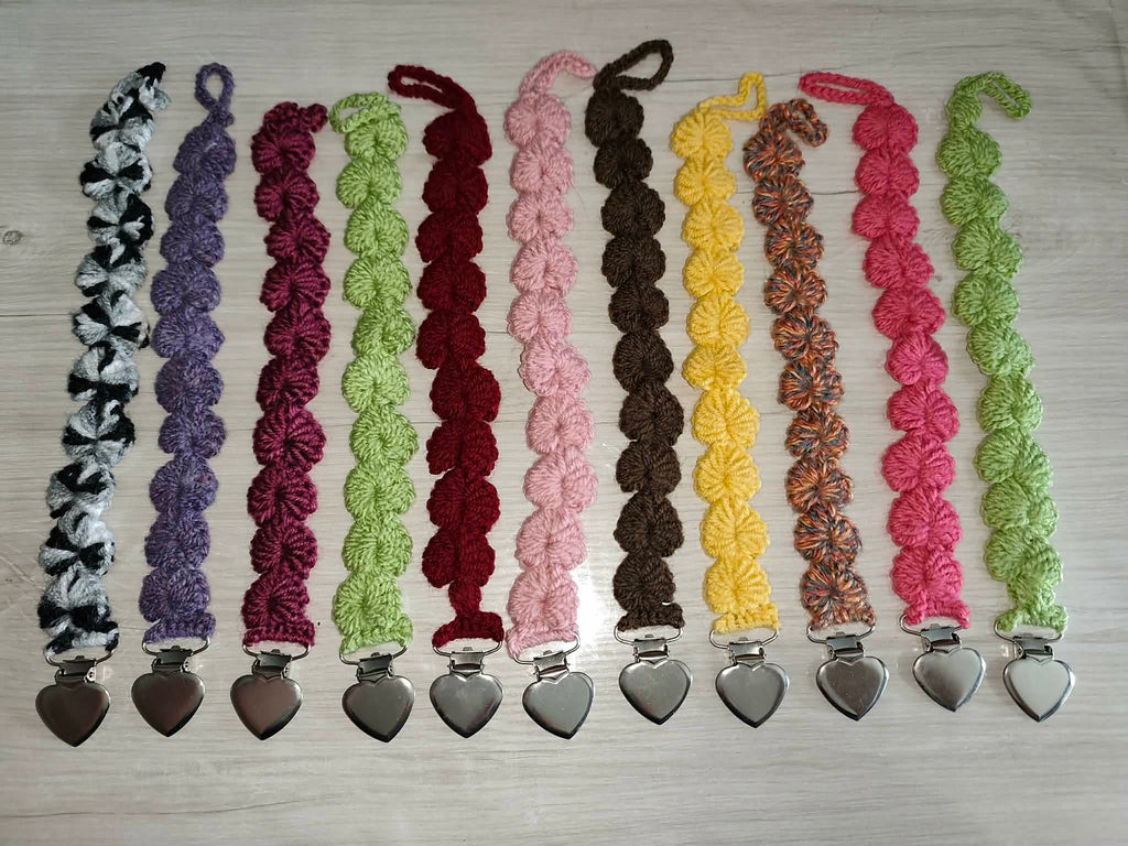 Attache tétine coeur