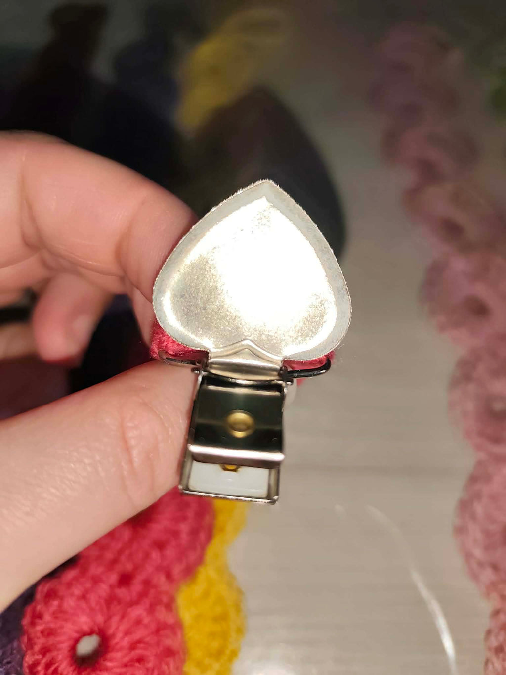 💗 Attache tétine forme rond au crochet