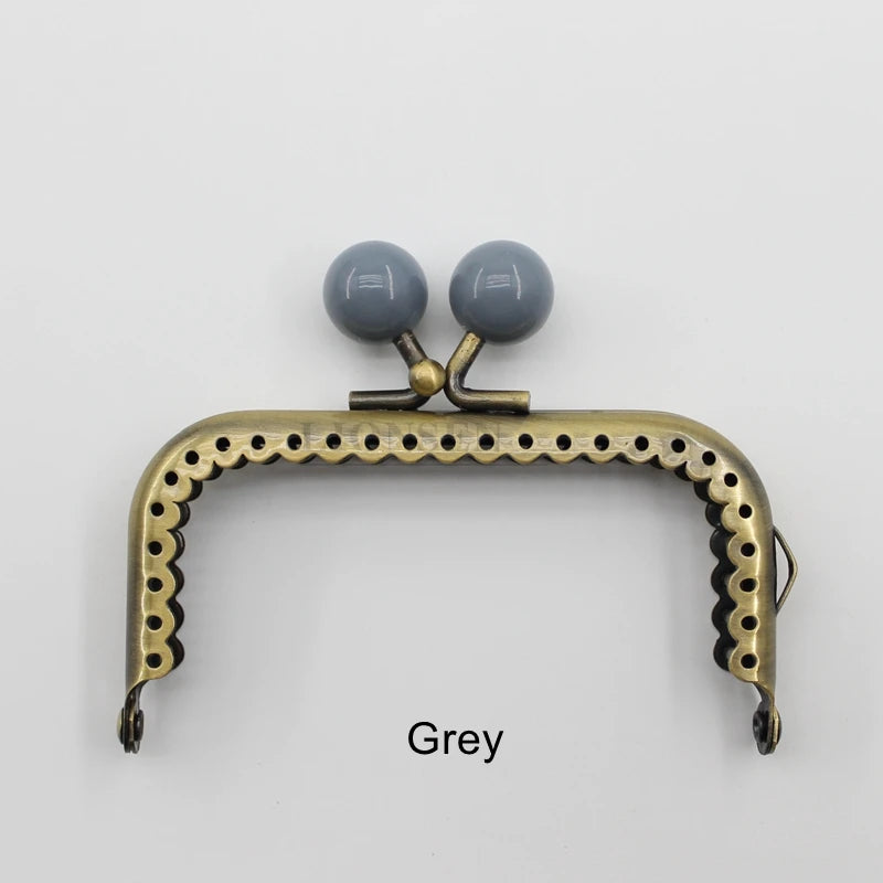 👜 Fermoir Métallique Carré 8,5 cm