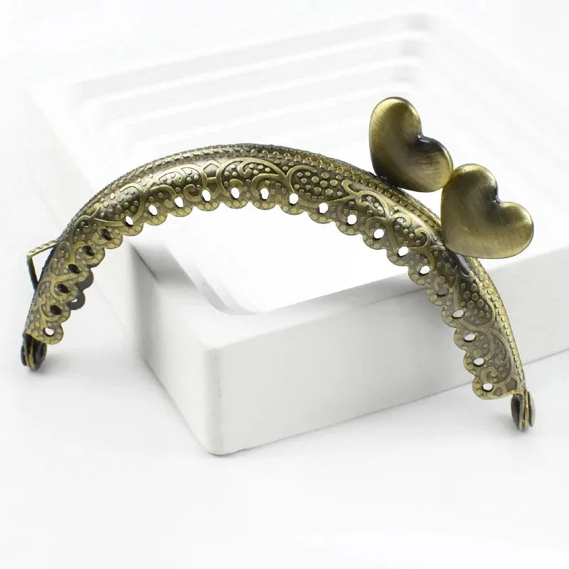 👛 Fermoir Métal Embossé 8,5 cm