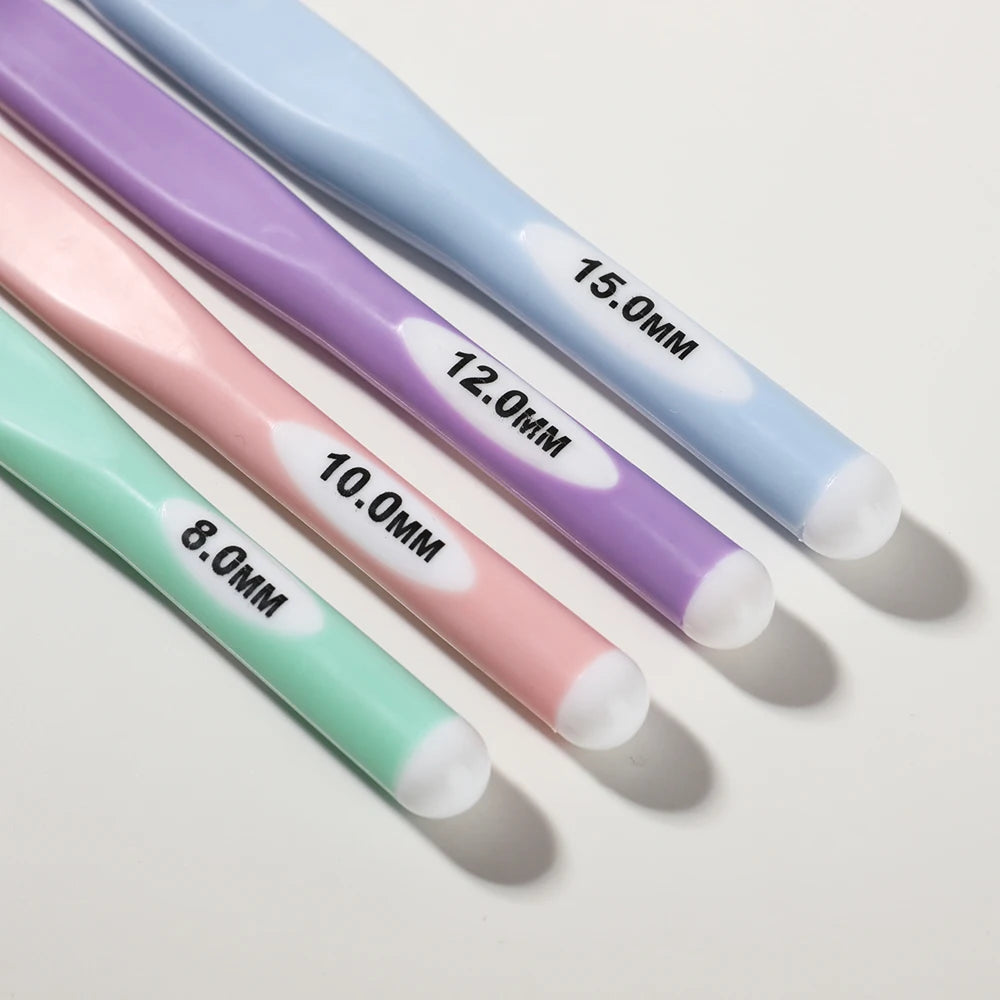 🧶 Crochets Ergonomiques Multicolores – 6 à 20 mm ✨