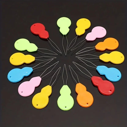 🧵 Lot de 10 Passe-Fils en Plastique