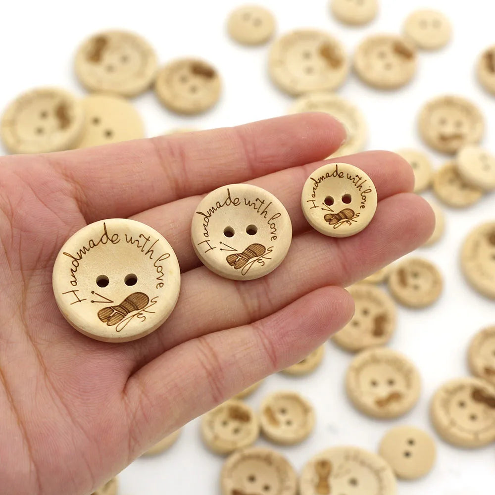 🪵 Lot de 50 Boutons Bois "Handmade With Love"