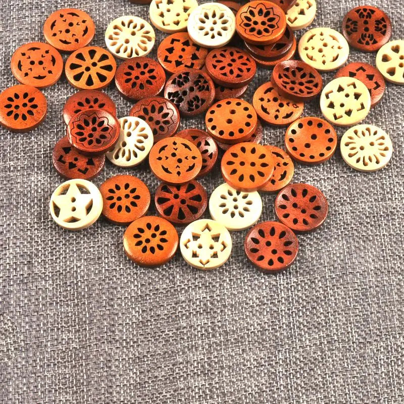 🎨 50 Boutons en Bois Ajournés