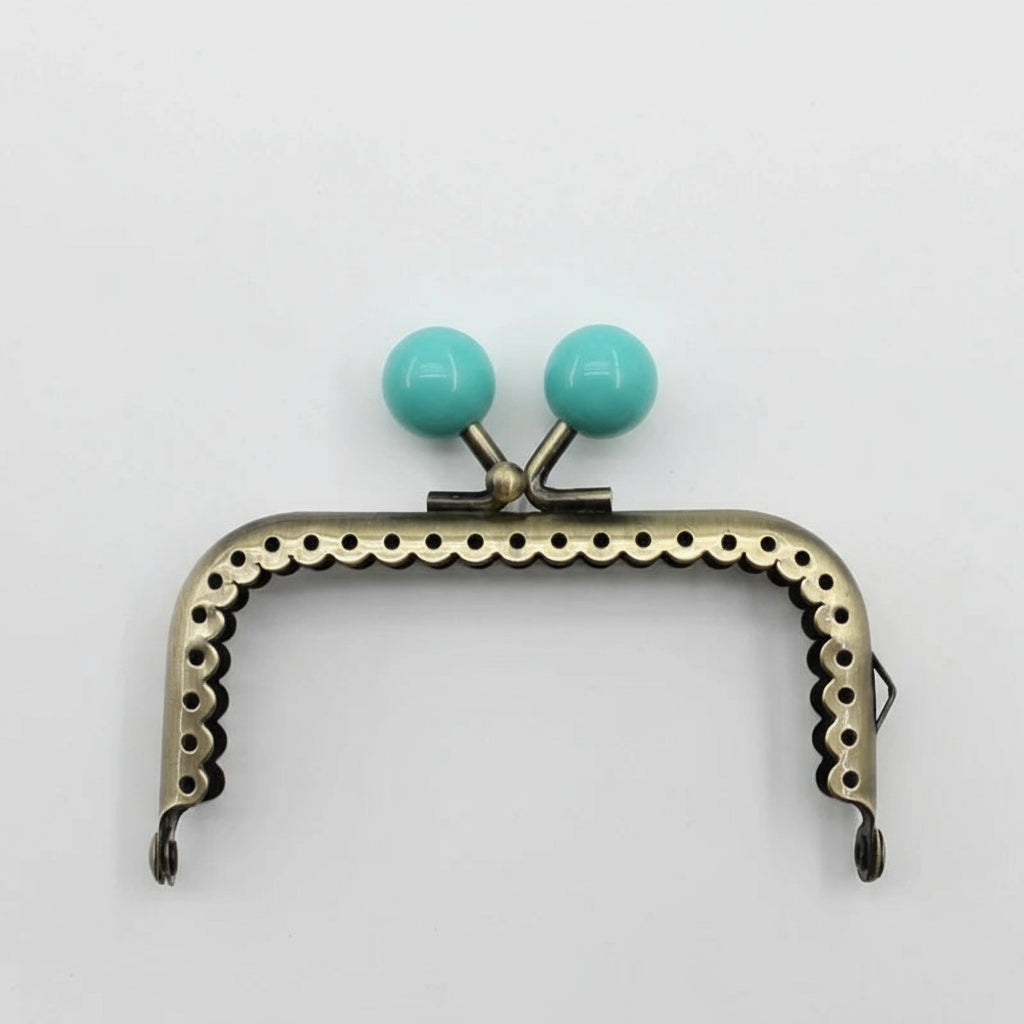 👜 Fermoir Métallique Carré 8,5 cm