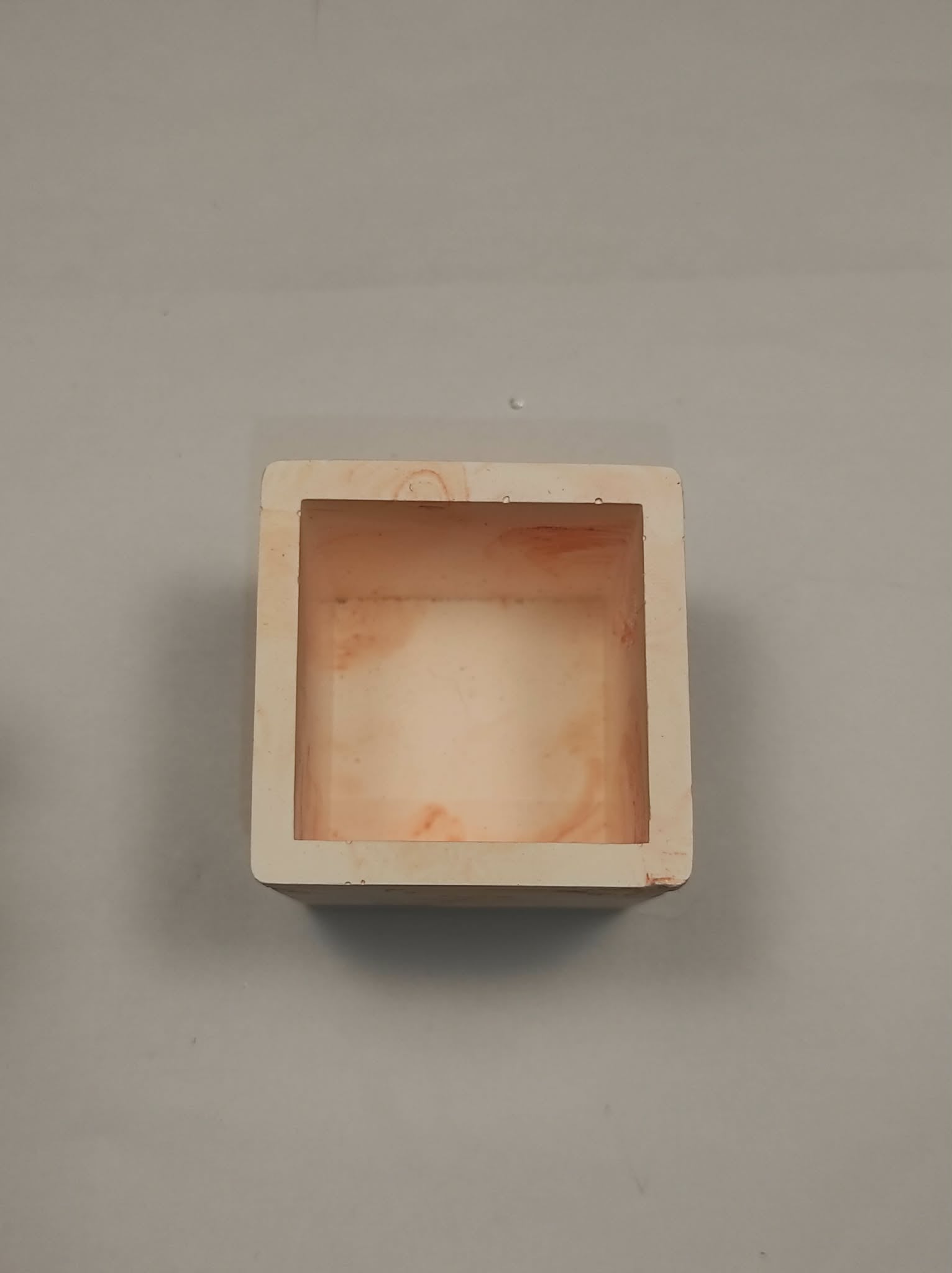 pot jesmonite carré orange