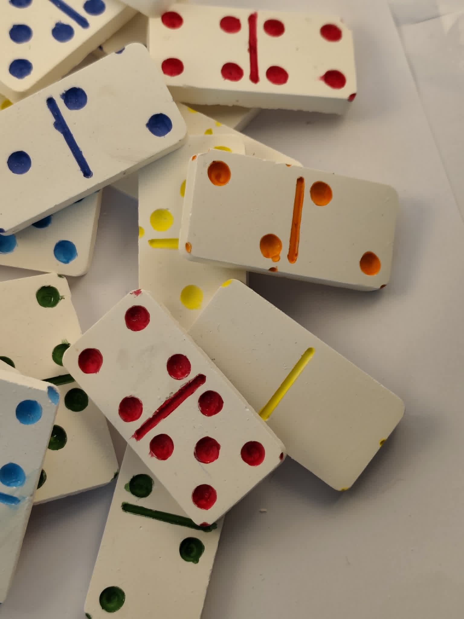 Domino arc en ciel