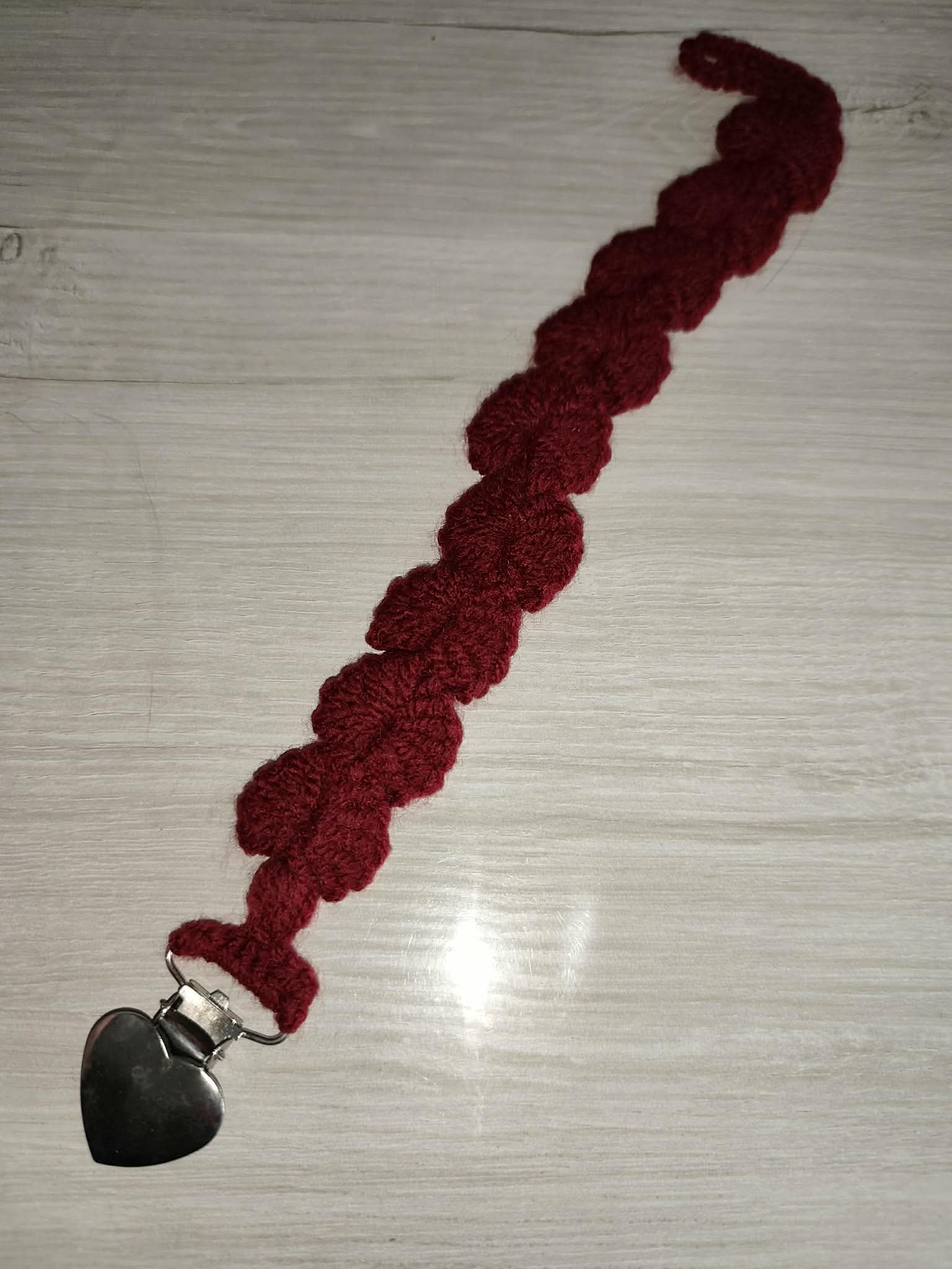 Attache tétine coeur