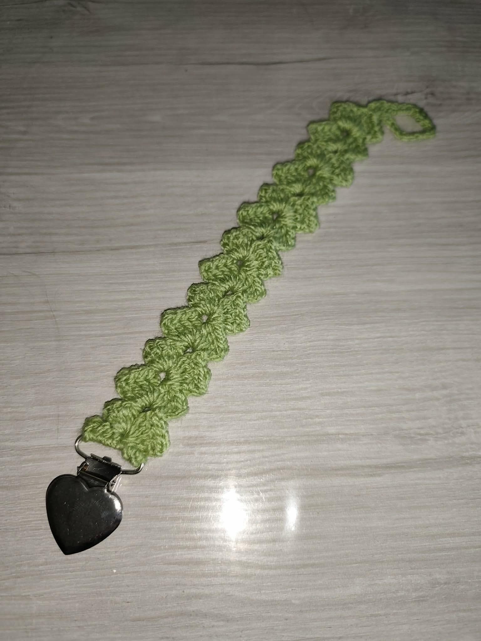 💗 Attache tétine éventail au crochet