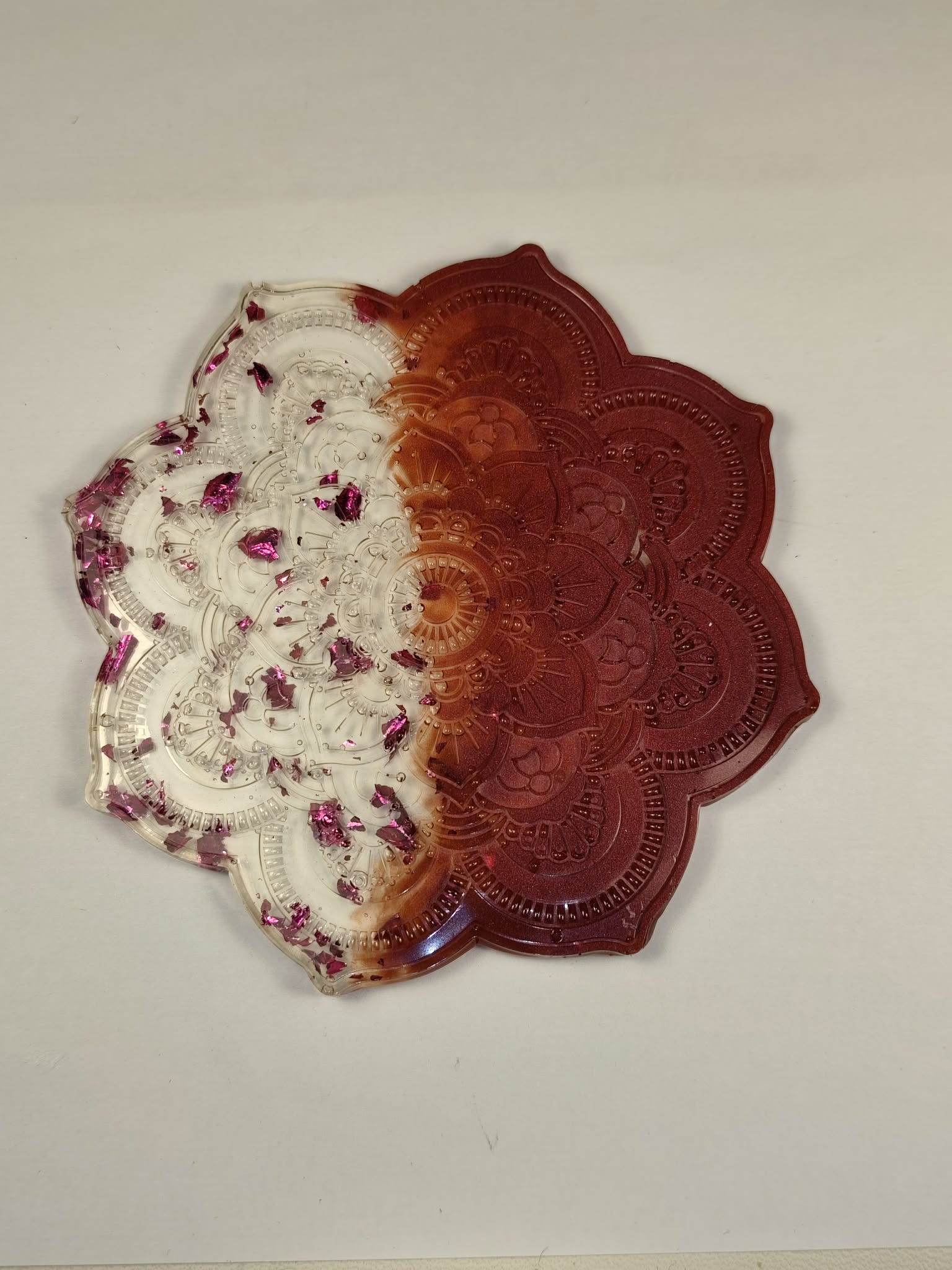 dessous de tasses bordeaux mauve