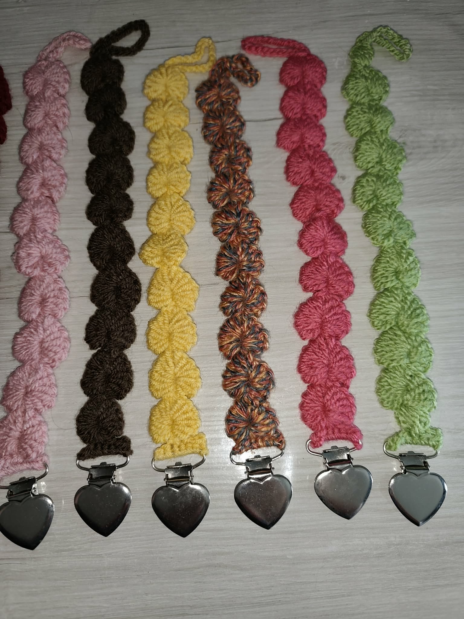 Attache tétine coeur