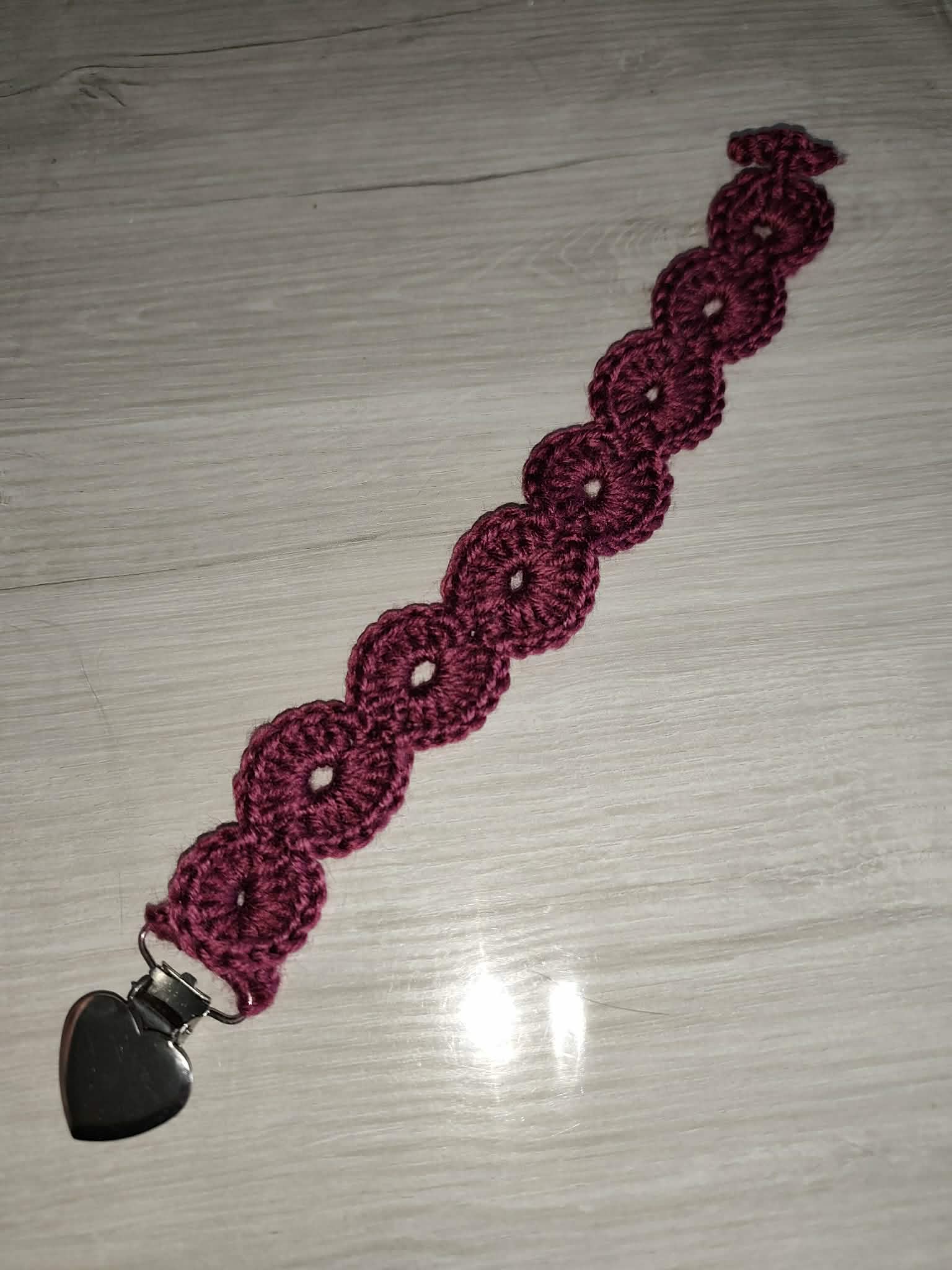 💗 Attache tétine forme rond au crochet