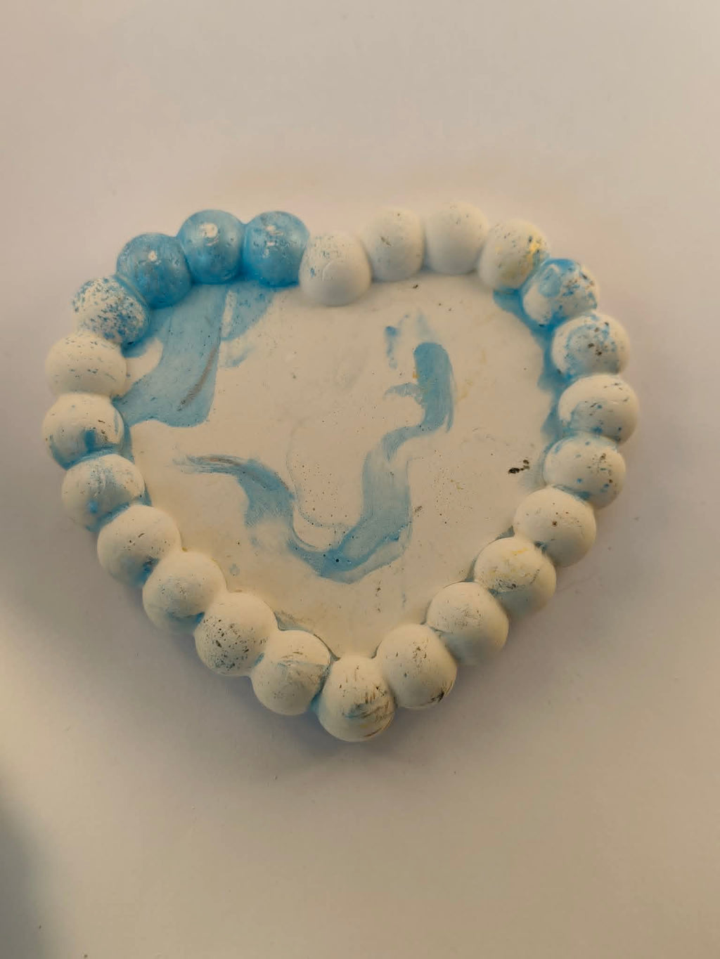 Vide poche en jesmonite cœur bleu