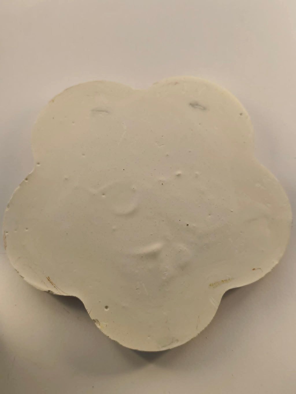 Vide poche jesmonite fleur et cuivré