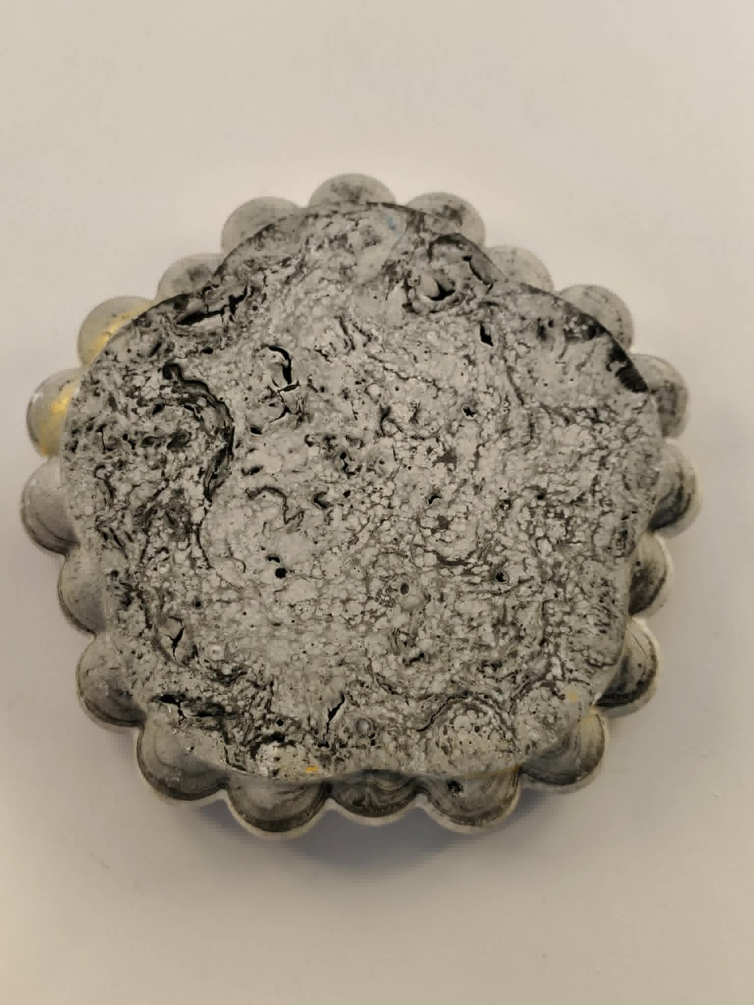 vide poche jesmonite gris et chrome doré