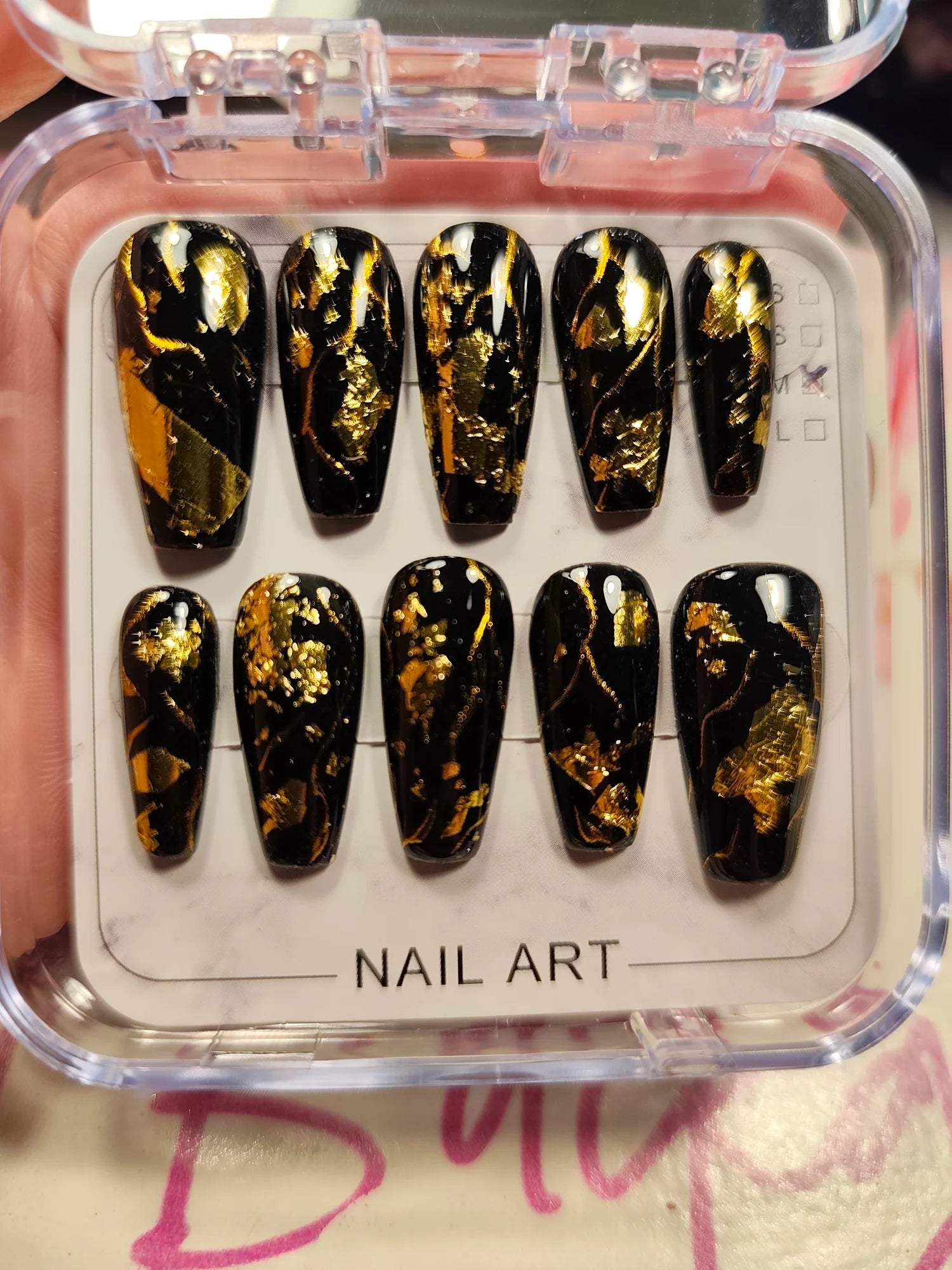 Kit press-on nails noir et or